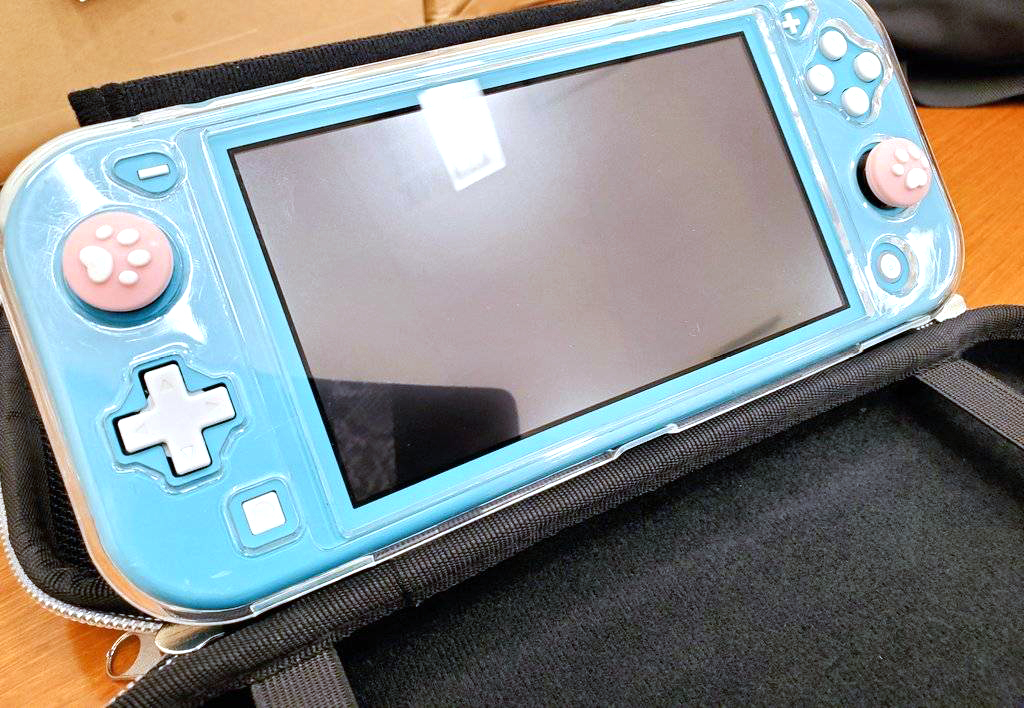 ラブライブ!サンシャイン!!×サンリオキャラクターズ ポータブルゲーム機ケース