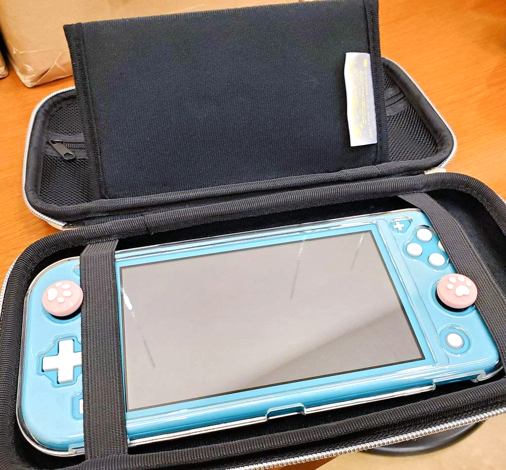 ラブライブ!サンシャイン!!×サンリオキャラクターズ ポータブルゲーム機ケース