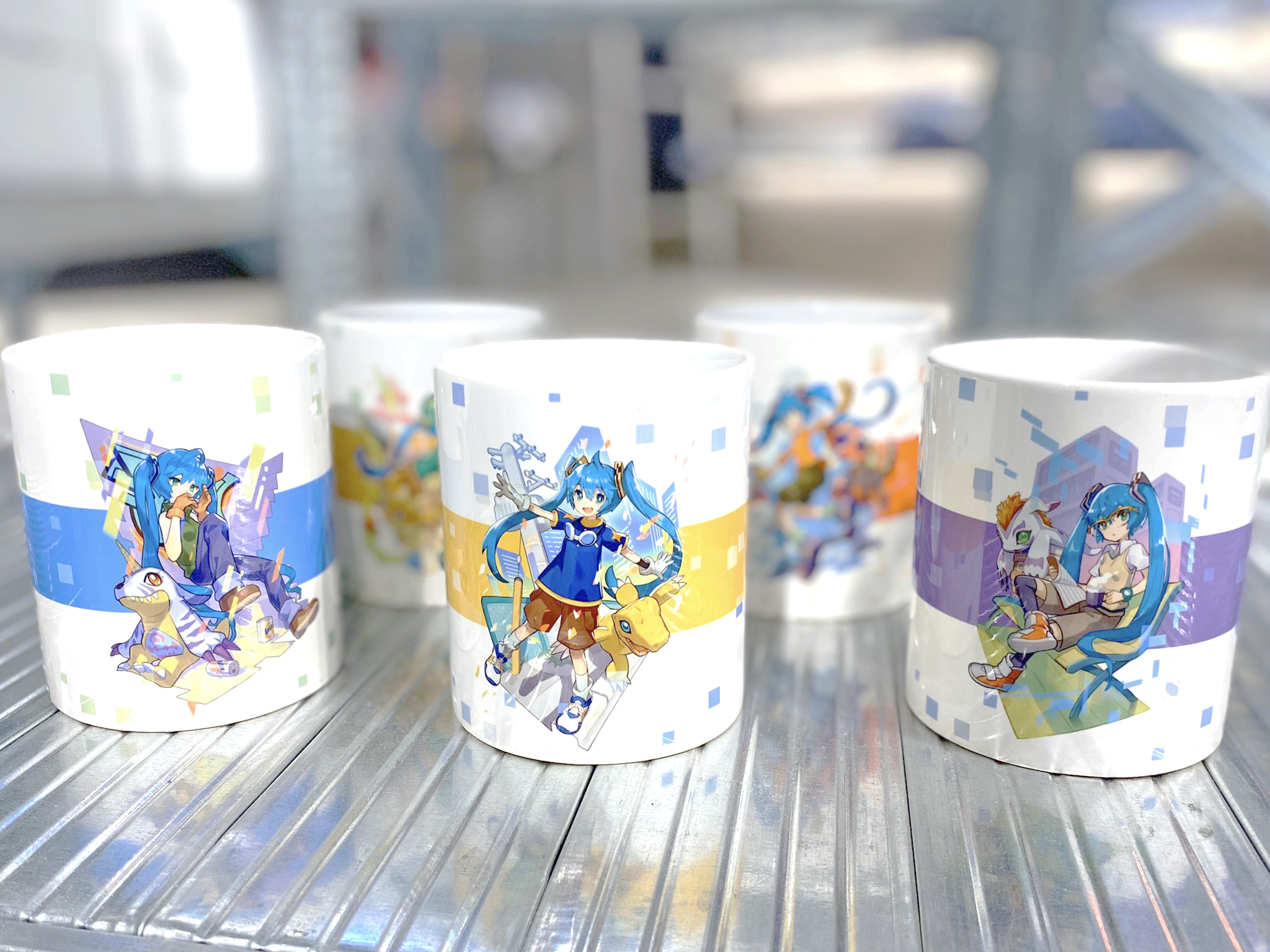 初音ミク×デジモンアドベンチャー マグカップ